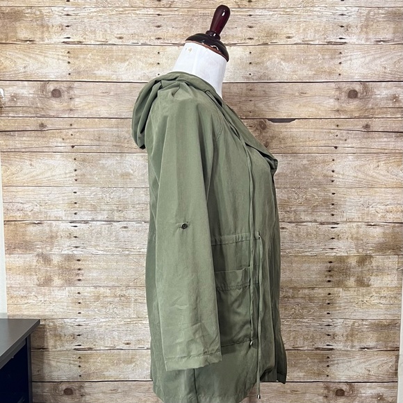 Love Tree  Size Large Green Windbreaker Jacket - Picture 4 of 7